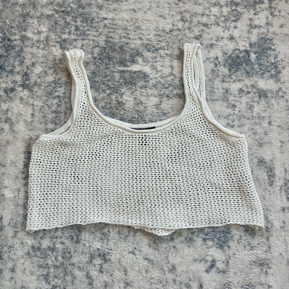 White forever 21 crochet cropped tank top